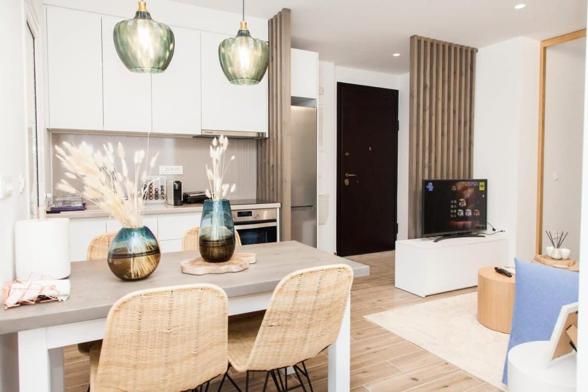 Comfortable 2 Bd Apt Near Sintagma Square Athens Ngoại thất bức ảnh