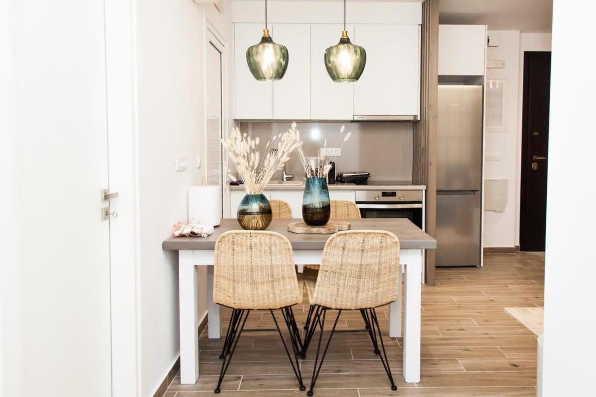 Comfortable 2 Bd Apt Near Sintagma Square Athens Ngoại thất bức ảnh